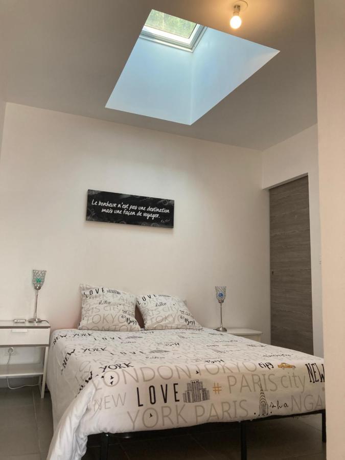 Bel Appartement T2 Climatise Avec Piscine Poitiers-Futuroscope-Creps De Poitiers Vouneuil-sous-Biard Екстериор снимка