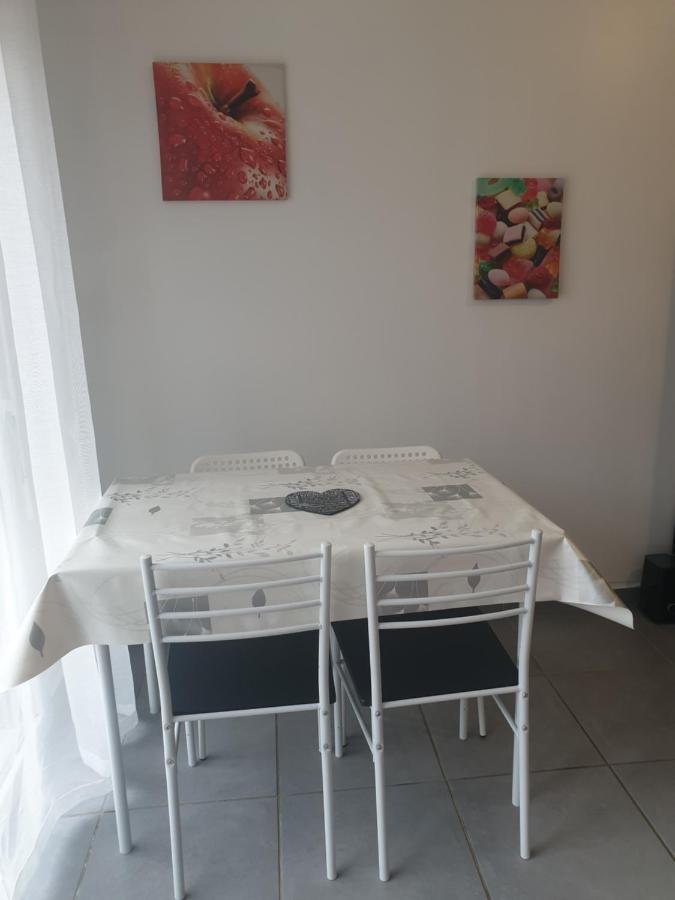 Bel Appartement T2 Climatise Avec Piscine Poitiers-Futuroscope-Creps De Poitiers Vouneuil-sous-Biard Екстериор снимка